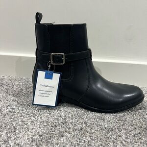 NWT! Croft & Barrow Leather Ankle Boots Black Pull On Flats Women’s Size 8.5 M